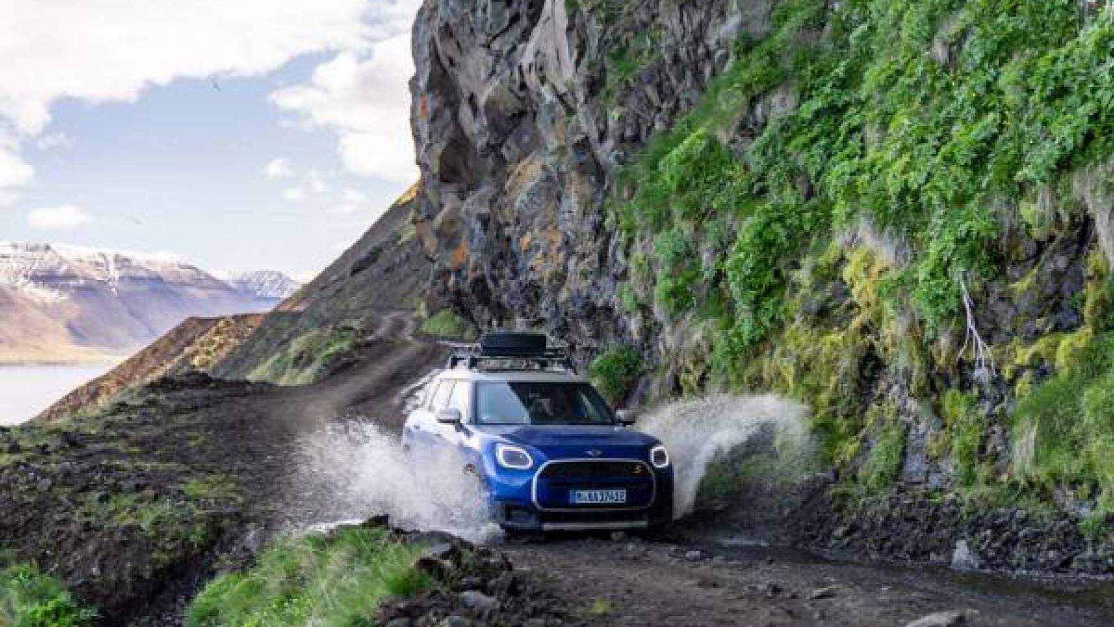 mini-countryman-roadtrip-island