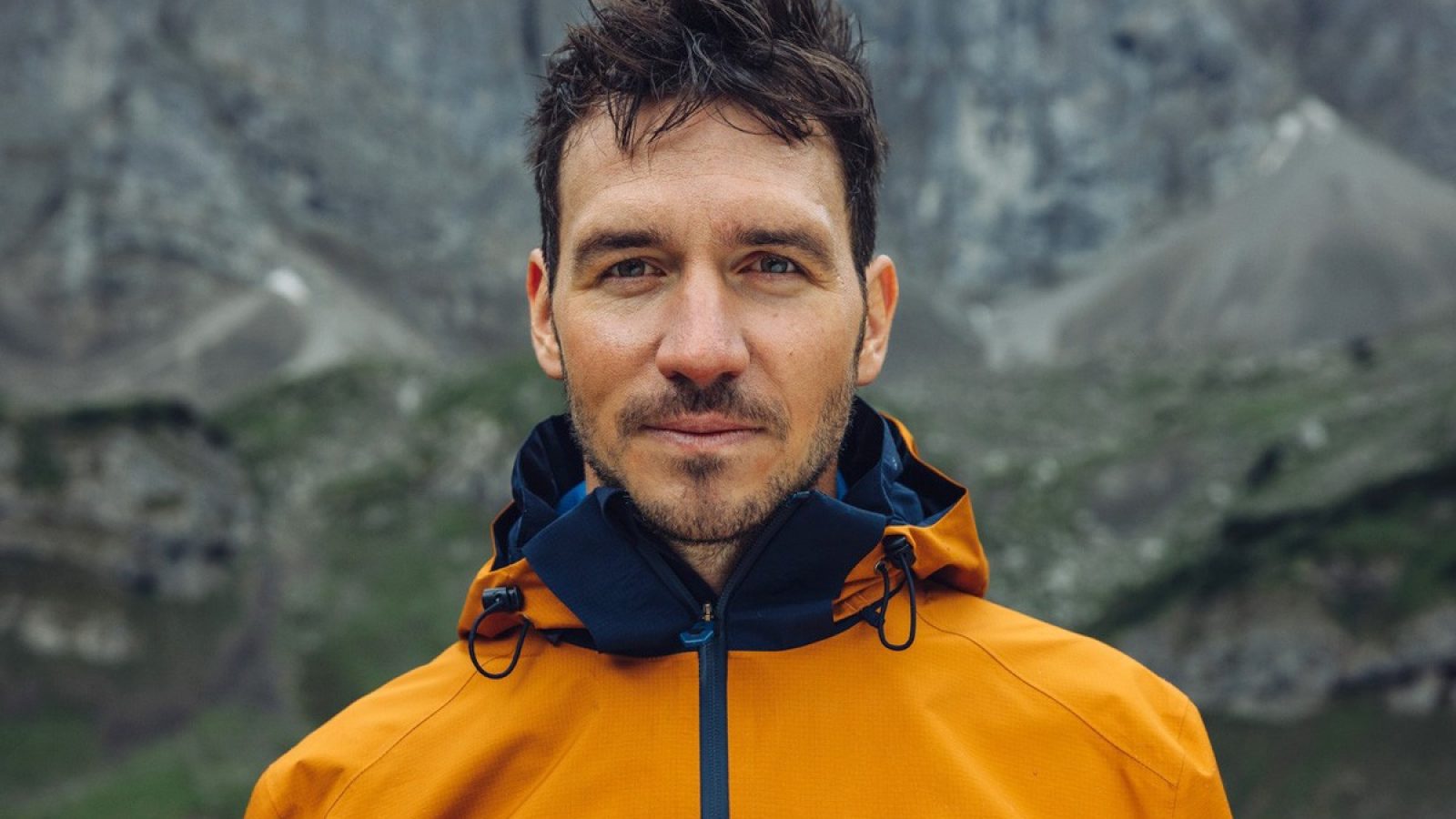 Herausragendes Engagement für Bildung, Gesundheit sowie Natur- und Umweltschutz: Die TÜV Rheinland Stiftung zeichnet Felix Neureuther mit dem 7. Internationalen TÜV Rheinland Global Compact Award aus. Foto: Schöffel / Weiterer Text über ots und www.presseportal.de/nr/31385 / Die Verwendung dieses Bildes für redaktionelle Zwecke ist unter Beachtung aller mitgeteilten Nutzungsbedingungen zulässig und dann auch honorarfrei. Veröffentlichung ausschließlich mit Bildrechte-Hinweis.