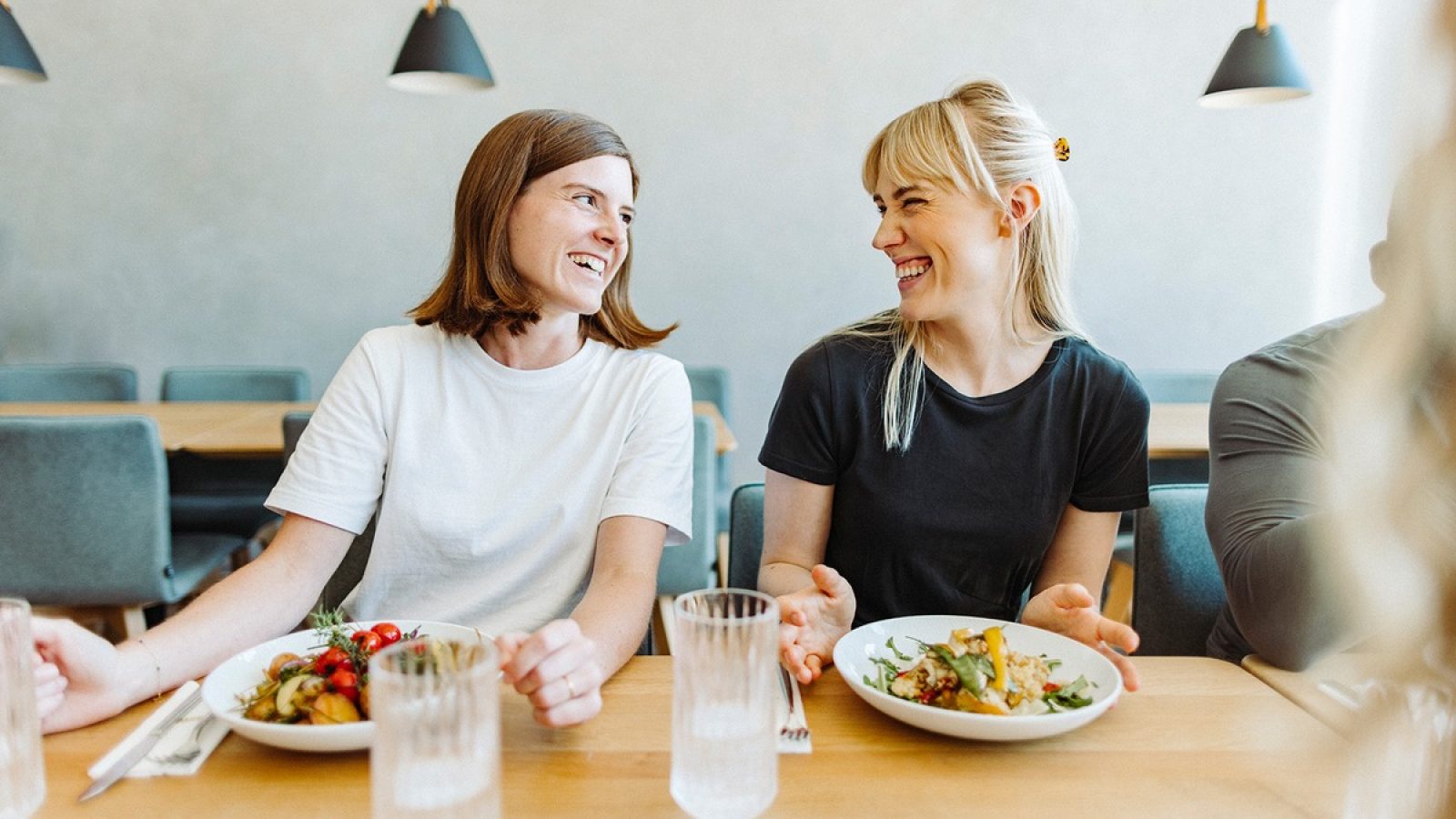 KI hilft uns, die Speiseplanung präziser zu machen und  Ressourcen zu schonen. / Weiterer Text über ots und www.presseportal.de/nr/181668 / Die Verwendung dieses Bildes für redaktionelle Zwecke ist unter Beachtung aller mitgeteilten Nutzungsbedingungen zulässig und dann auch honorarfrei. Veröffentlichung ausschließlich mit Bildrechte-Hinweis.