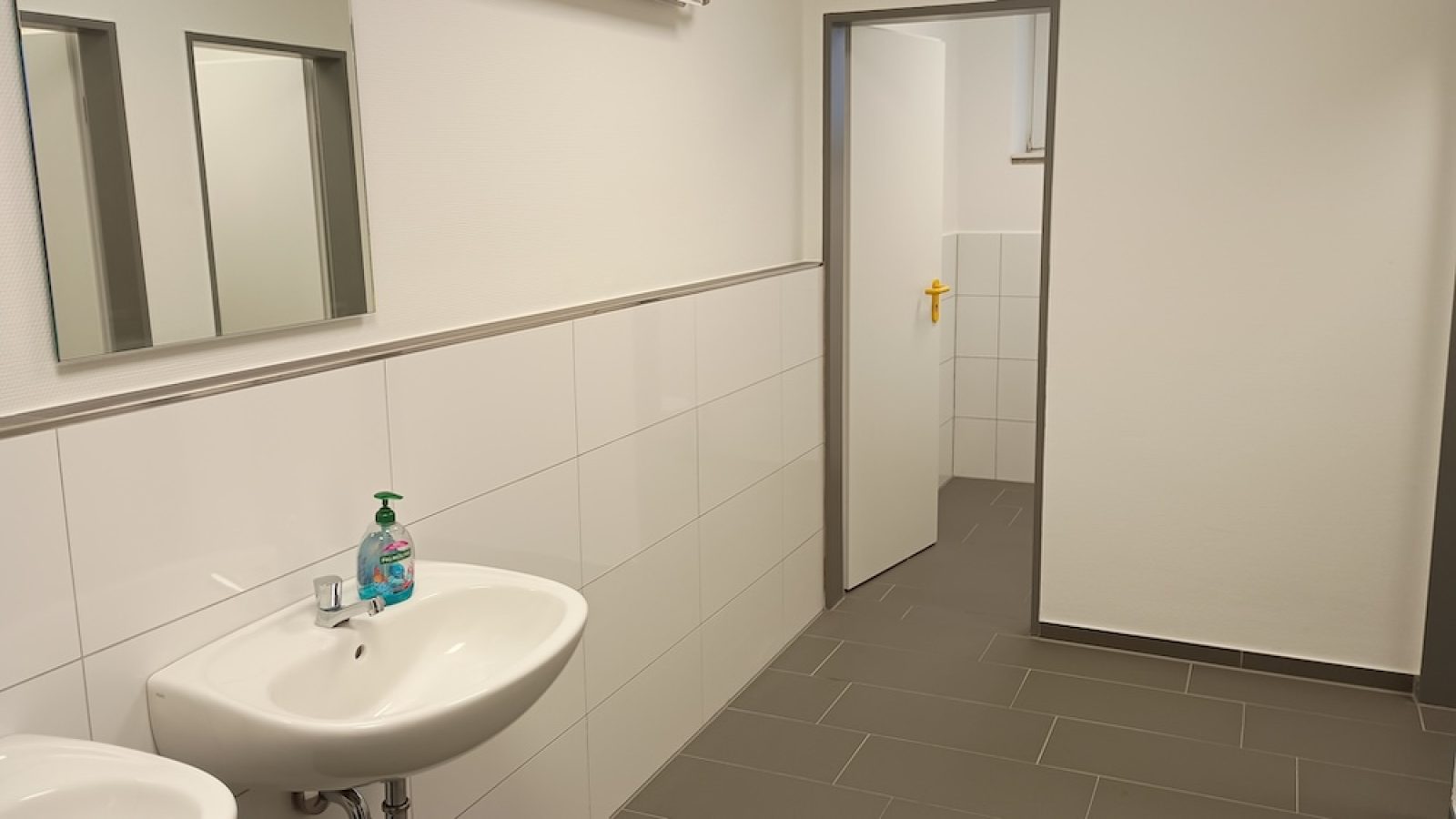 neue Toiletten in der Alten Fabrik 2