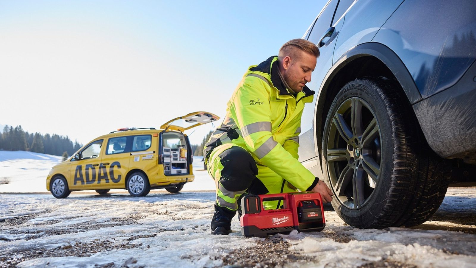 2025 leistete der ADAC rund 3,7 Mio. Pannenhilfen / Weiterer Text über ots und www.presseportal.de/nr/7849 / Die Verwendung dieses Bildes für redaktionelle Zwecke ist unter Beachtung aller mitgeteilten Nutzungsbedingungen zulässig und dann auch honorarfrei. Veröffentlichung ausschließlich mit Bildrechte-Hinweis.