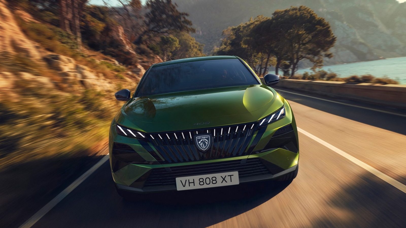 Der neue PEUGEOT 408 / Weiterer Text über ots und www.presseportal.de/nr/6984 / Die Verwendung dieses Bildes für redaktionelle Zwecke ist unter Beachtung aller mitgeteilten Nutzungsbedingungen zulässig und dann auch honorarfrei. Veröffentlichung ausschließlich mit Bildrechte-Hinweis.