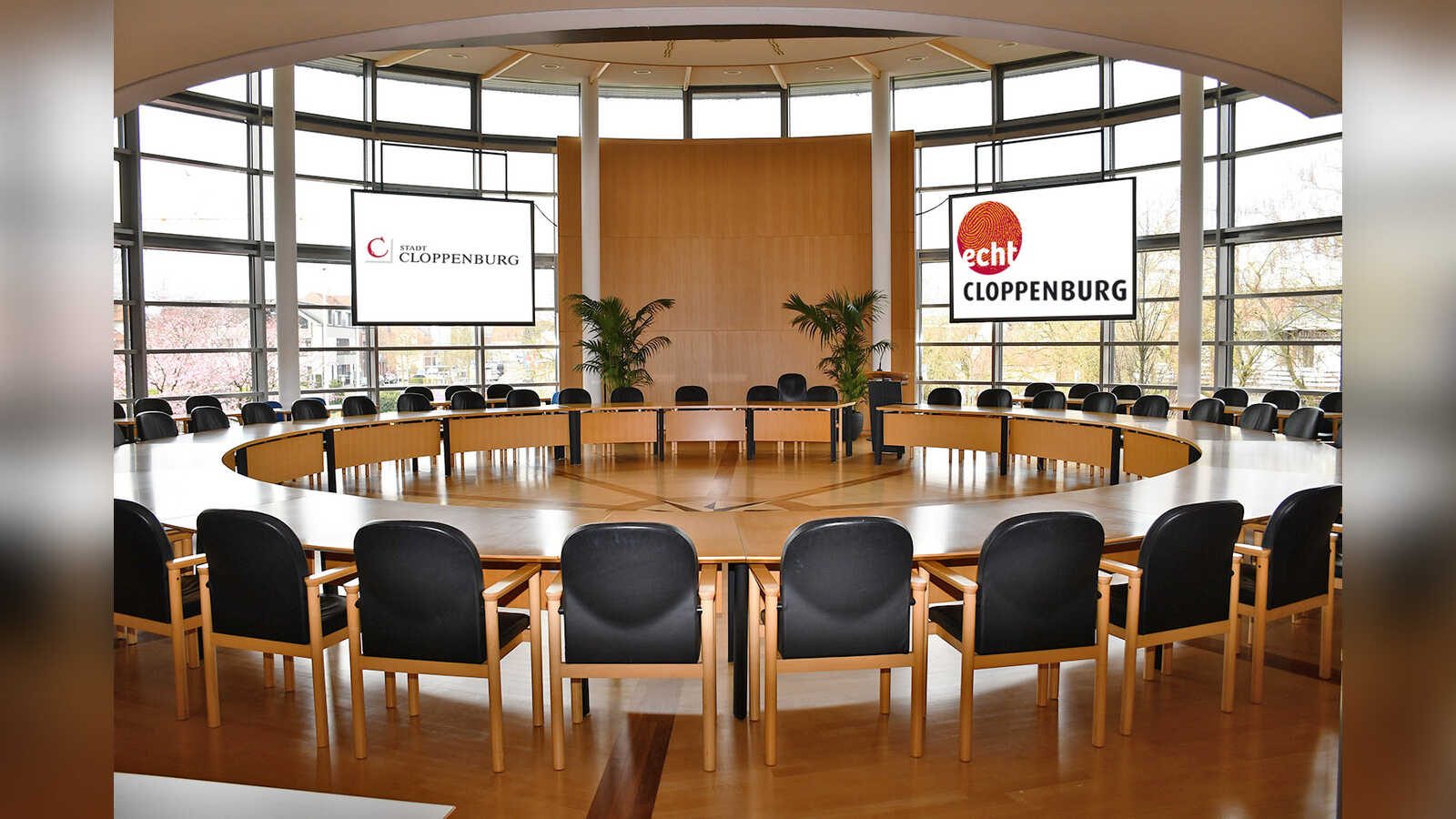 Blick in den Ratssaal im Rathaus Cloppenburg