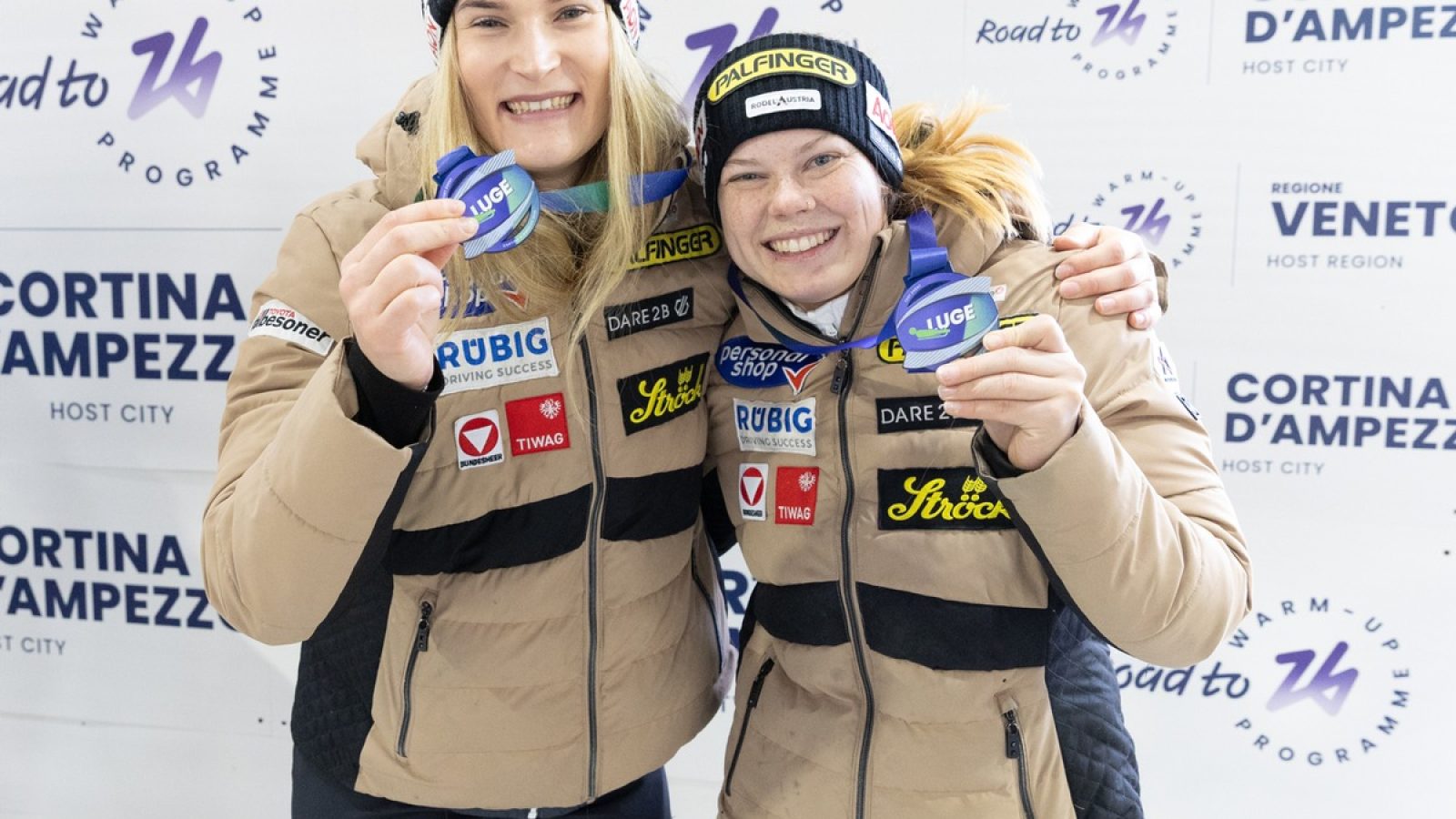 Selina Egle, Lara Michaela Kipp (AUT) / 29.11.2025 / Rodel Test-Event / Damen Doppel / Cortina Sliding Centre Cortina d'Ampezzo, Italy (ITA) / Fotograf: FIL / Michael Kristen / Weiterer Text über ots und www.presseportal.de/nr/166424 / Die Verwendung dieses Bildes für redaktionelle Zwecke ist unter Beachtung aller mitgeteilten Nutzungsbedingungen zulässig und dann auch honorarfrei. Veröffentlichung ausschließlich mit Bildrechte-Hinweis.