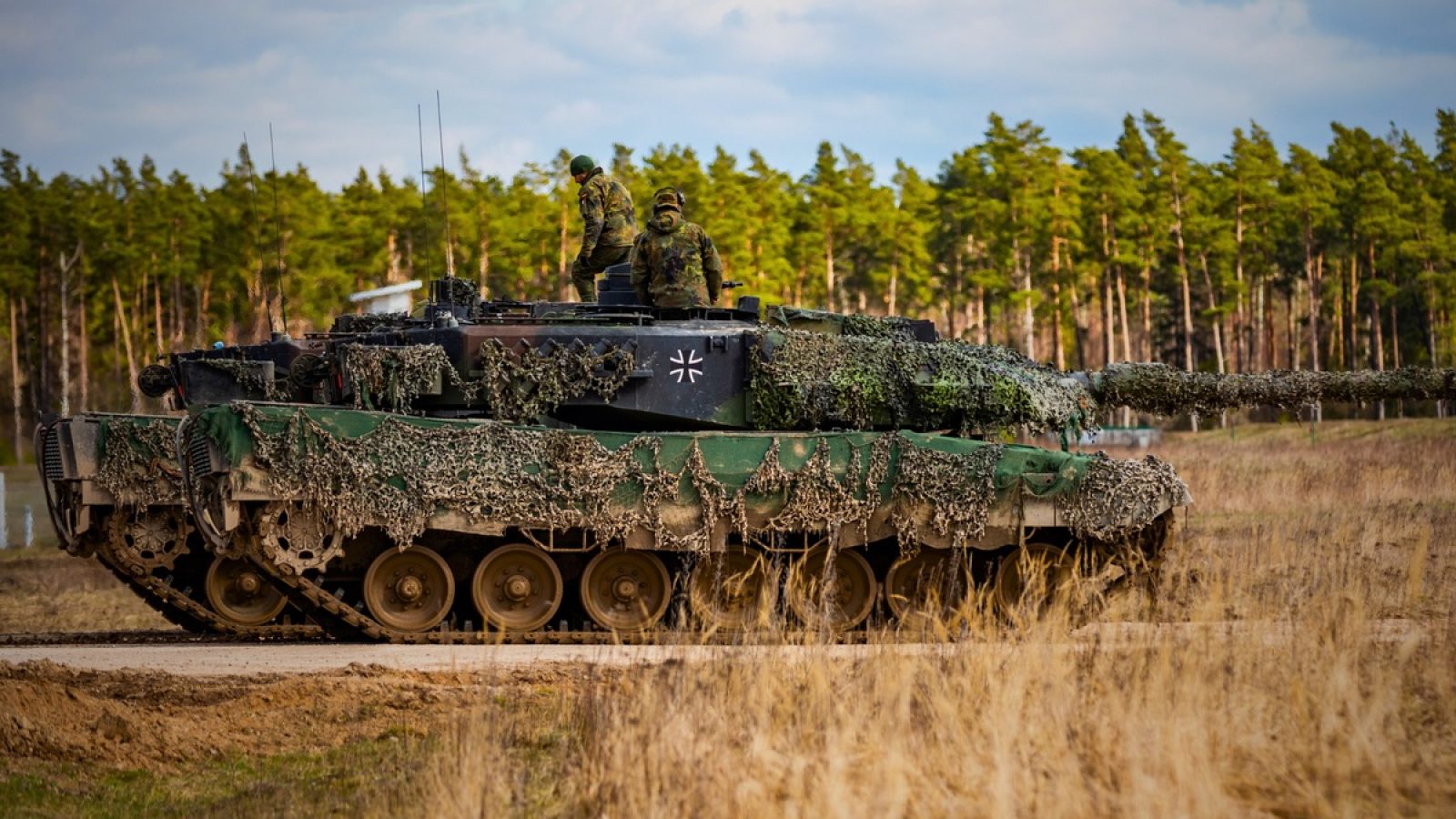 Soldatenhilfe e.V. / Weiterer Text über ots und www.presseportal.de/nr/181824 / Die Verwendung dieses Bildes für redaktionelle Zwecke ist unter Beachtung aller mitgeteilten Nutzungsbedingungen zulässig und dann auch honorarfrei. Veröffentlichung ausschließlich mit Bildrechte-Hinweis.