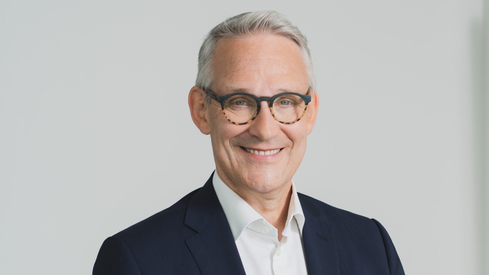 Prof. Dr. Harald Schmitz, Vorstandsvorsitzender der SozialBank AG / Weiterer Text über ots und www.presseportal.de/nr/156045 / Die Verwendung dieses Bildes für redaktionelle Zwecke ist unter Beachtung aller mitgeteilten Nutzungsbedingungen zulässig und dann auch honorarfrei. Veröffentlichung ausschließlich mit Bildrechte-Hinweis.