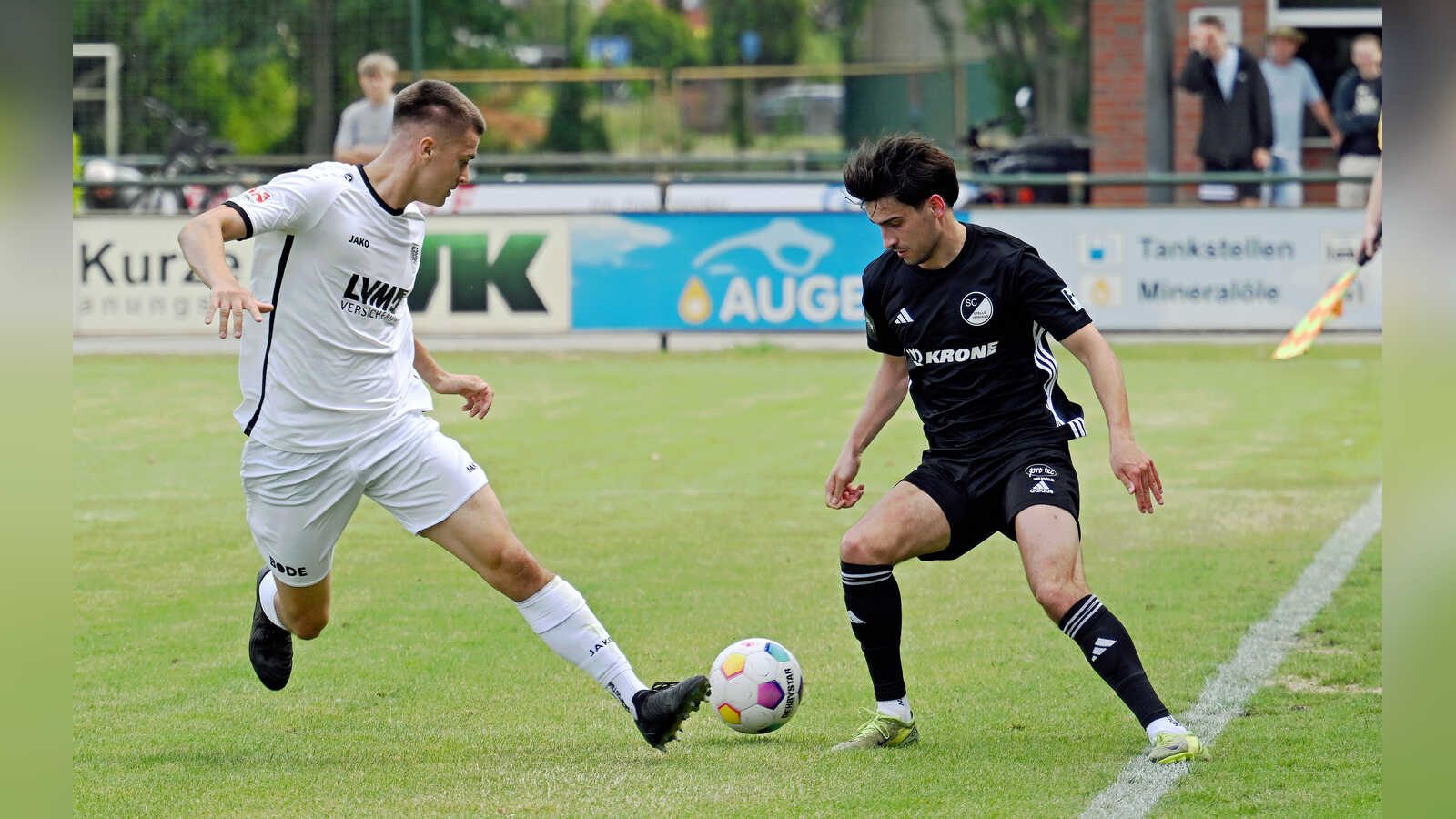 Niklas Oswald vom SC Spelle-Venhaus im Spiel