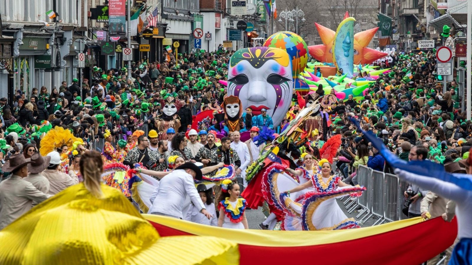 Irland setzt mit dem St. Patrick's Day ein buntes Zeichen der Hoffnung, Gemeinschaft und Lebensfreude. / Weiterer Text über ots und www.presseportal.de/nr/51158 / Die Verwendung dieses Bildes für redaktionelle Zwecke ist unter Beachtung aller mitgeteilten Nutzungsbedingungen zulässig und dann auch honorarfrei. Veröffentlichung ausschließlich mit Bildrechte-Hinweis.