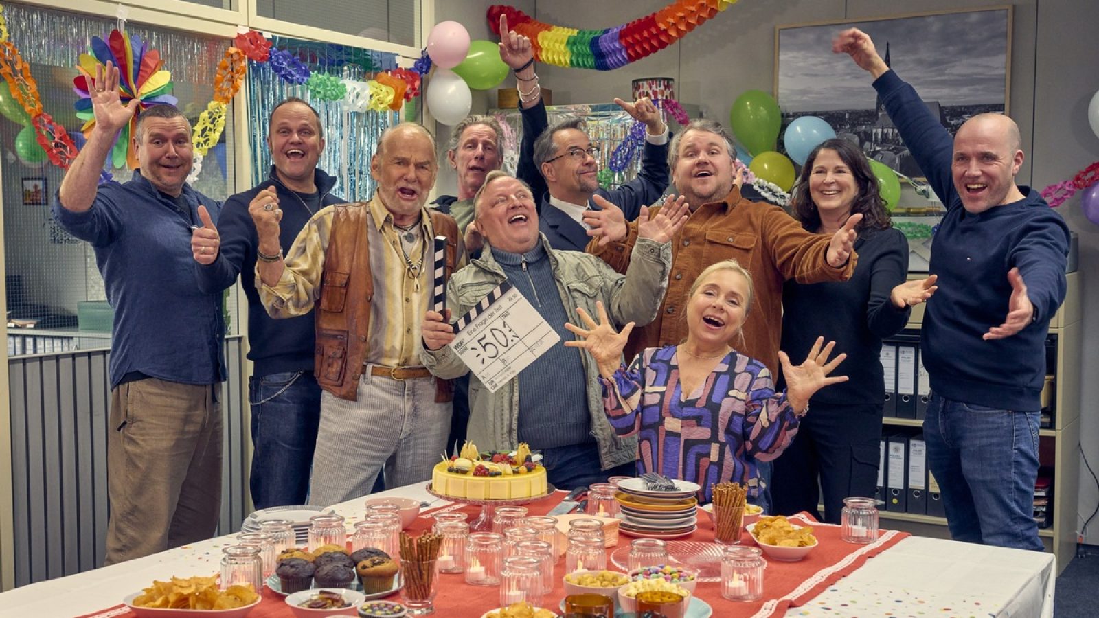 Das Team des 50. Tatort in Münster / Weiterer Text über ots und www.presseportal.de/nr/7899 / Die Verwendung dieses Bildes für redaktionelle Zwecke ist unter Beachtung aller mitgeteilten Nutzungsbedingungen zulässig und dann auch honorarfrei. Veröffentlichung ausschließlich mit Bildrechte-Hinweis.