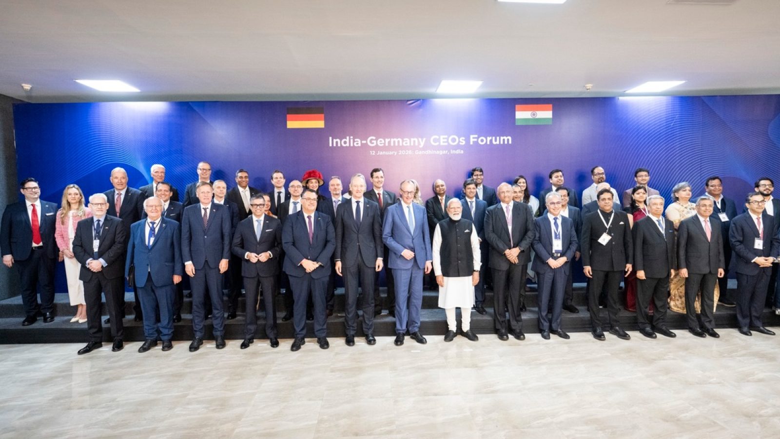 Deutsch-indisches CEO-Treffen mit Bundeskanzler Merz und Premierminister Modi in Ahmedabad. Copyright: Presse- und Informationsamt der Bundesregierung / Weiterer Text über ots und www.presseportal.de/nr/38406 / Die Verwendung dieses Bildes für redaktionelle Zwecke ist unter Beachtung aller mitgeteilten Nutzungsbedingungen zulässig und dann auch honorarfrei. Veröffentlichung ausschließlich mit Bildrechte-Hinweis.