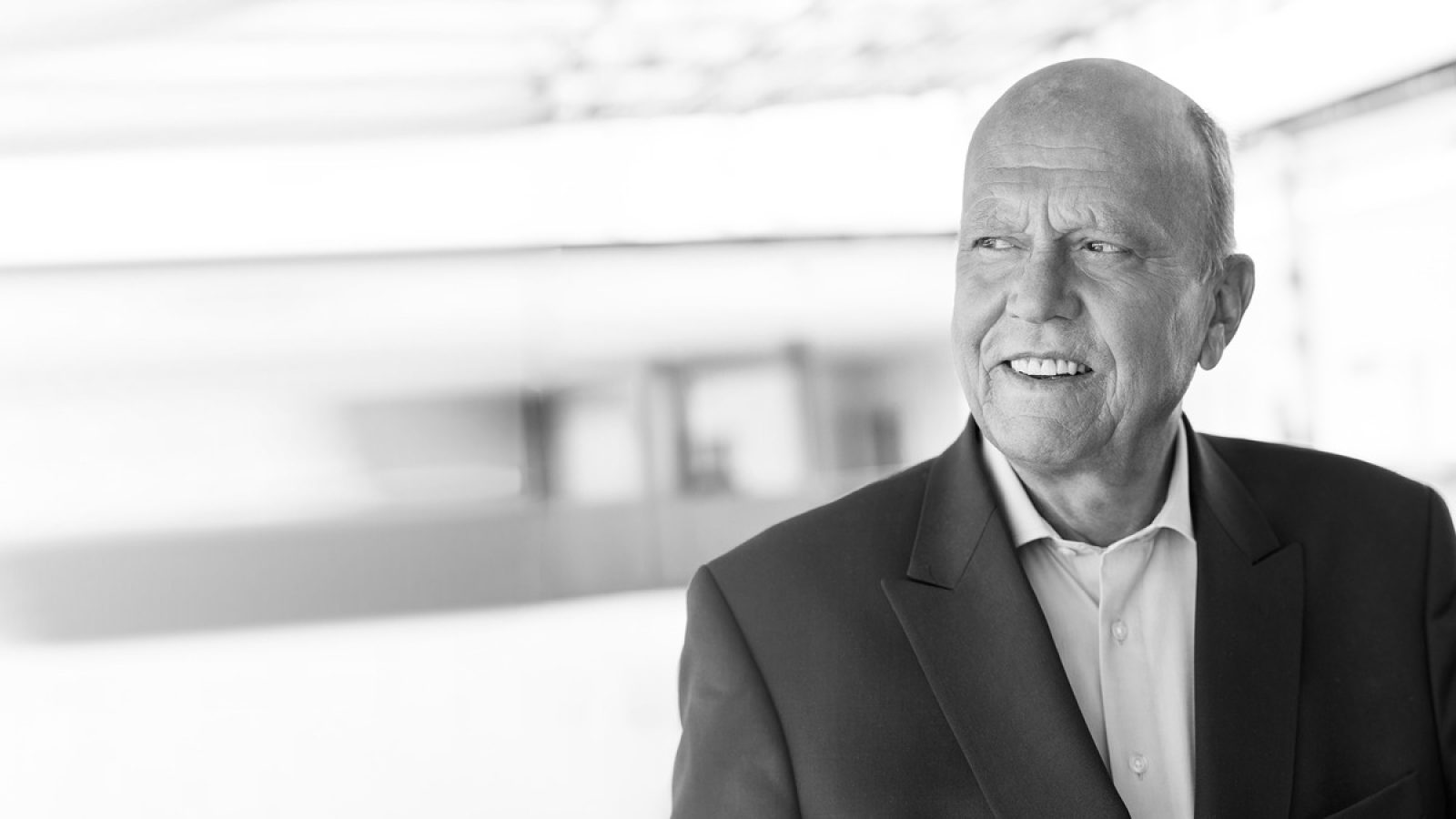 Prof. Dr. Dres. h. c. Henner Schierenbeck (1946-2026) / Weiterer Text über ots und www.presseportal.de/nr/119614 / Die Verwendung dieses Bildes für redaktionelle Zwecke ist unter Beachtung aller mitgeteilten Nutzungsbedingungen zulässig und dann auch honorarfrei. Veröffentlichung ausschließlich mit Bildrechte-Hinweis.