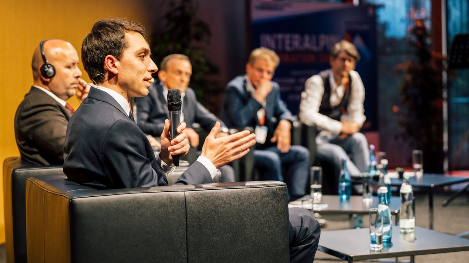 Im Rahmen der Premiere von 3CS auf der INTERALPIN 2025 fand eine Paneldiskussion mit Experten aus Forschung, Stadtplanung und Industrie statt.