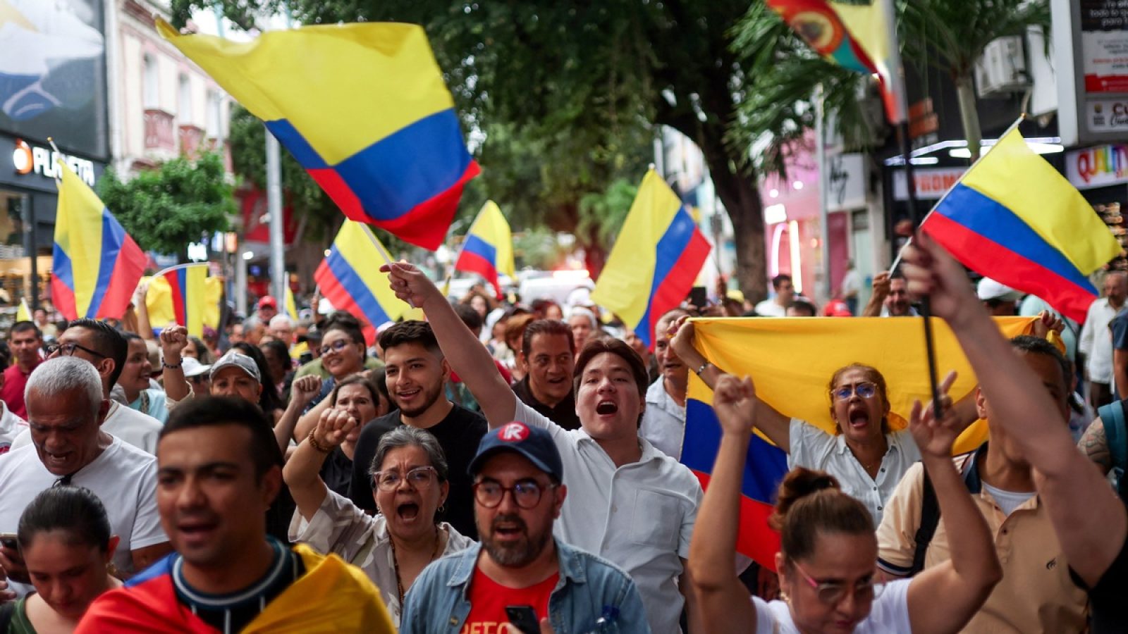 Anhänger des Präsidenten Gustavo Petro nahmen an einer Kundgebung teil / Weiterer Text über ots und www.presseportal.de/nr/6694 / Die Verwendung dieses Bildes für redaktionelle Zwecke ist unter Beachtung aller mitgeteilten Nutzungsbedingungen zulässig und dann auch honorarfrei. Veröffentlichung ausschließlich mit Bildrechte-Hinweis.