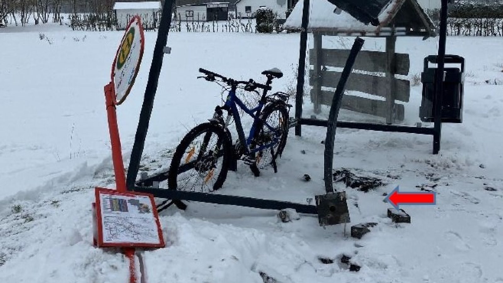 verkehrsunfallflucht-bohmte-bushaltestelle