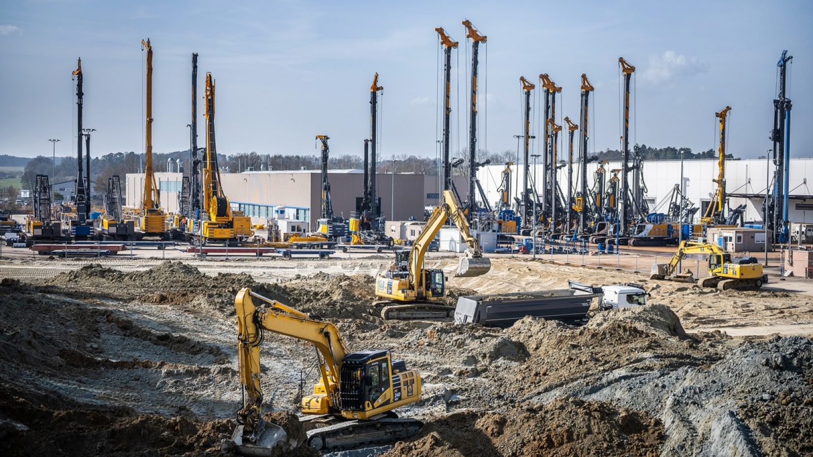 Mit der Werkserweiterung setzt die BAUER Maschinen GmbH ein klares Signal für den Standort Aresing. / Weiterer Text über ots und www.presseportal.de/nr/62059 / Die Verwendung dieses Bildes für redaktionelle Zwecke ist unter Beachtung aller mitgeteilten Nutzungsbedingungen zulässig und dann auch honorarfrei. Veröffentlichung ausschließlich mit Bildrechte-Hinweis.