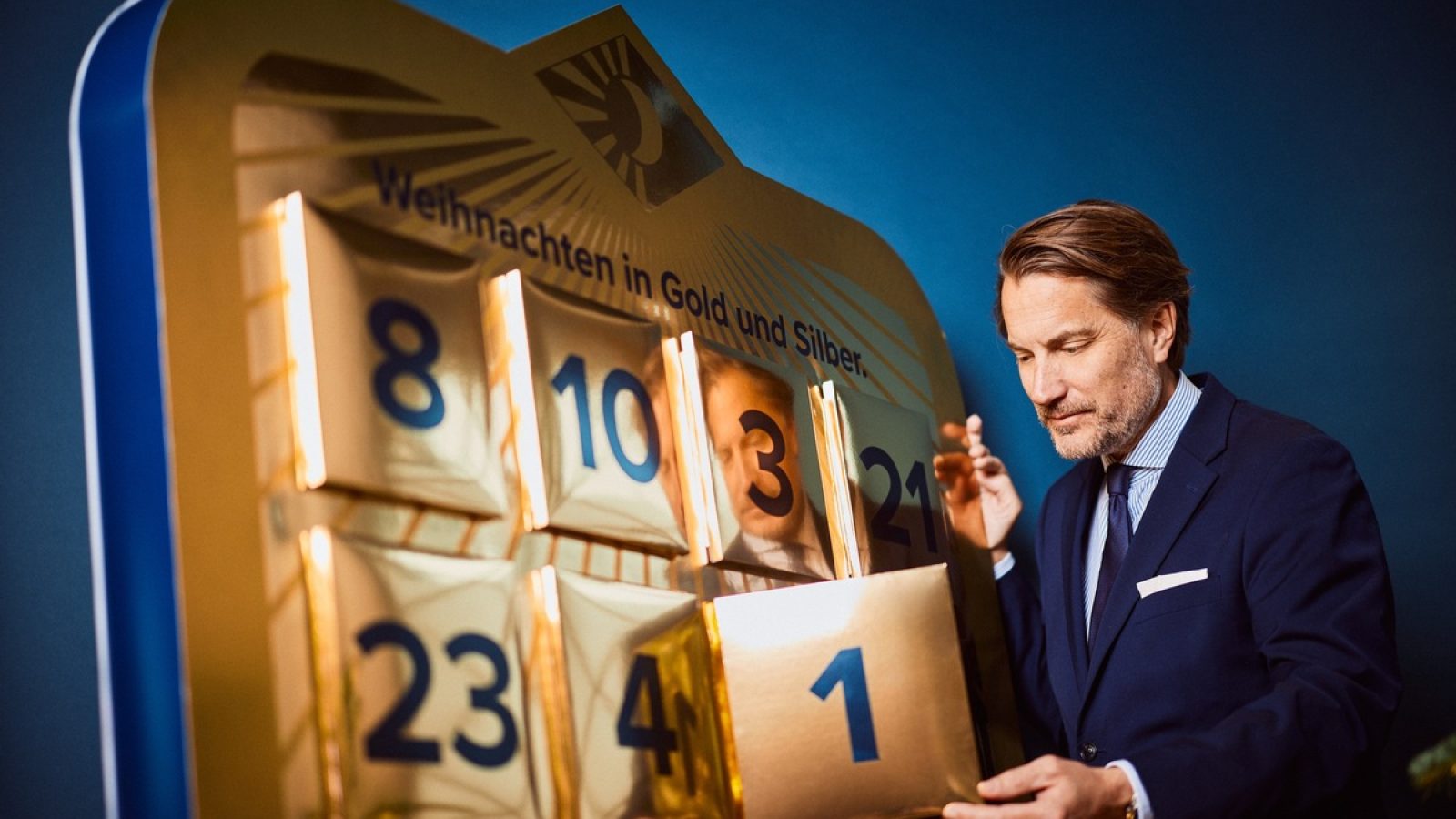 Degussa Adventskalender / Weiterer Text über ots und www.presseportal.de/nr/105154 / Die Verwendung dieses Bildes für redaktionelle Zwecke ist unter Beachtung aller mitgeteilten Nutzungsbedingungen zulässig und dann auch honorarfrei. Veröffentlichung ausschließlich mit Bildrechte-Hinweis.